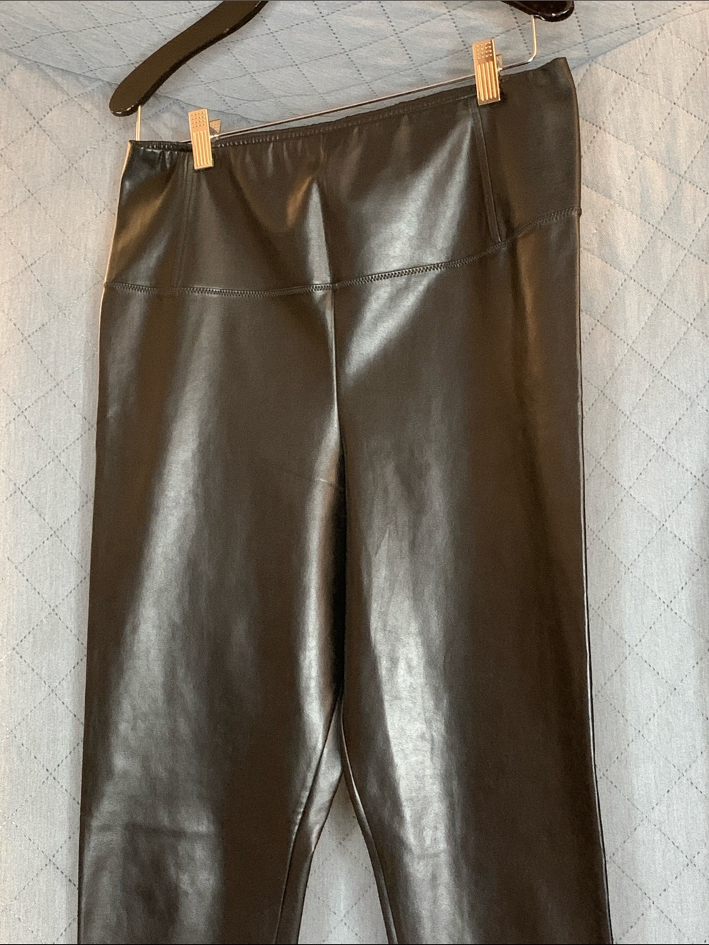 #233 Wilfred Black Faux Leather Leggings